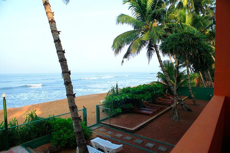 Oyo 246 Roy Villa Beach Hotel Kalutara Exterior foto